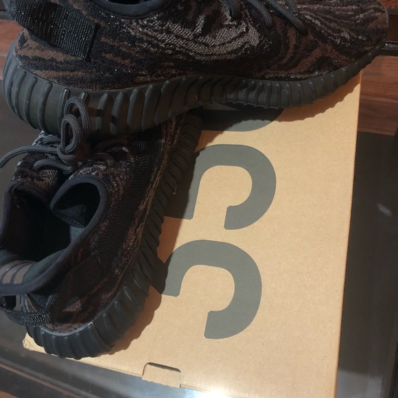 Size 10 Yeezy Boost 350 V2 MX ROC - Picture 3 of 8